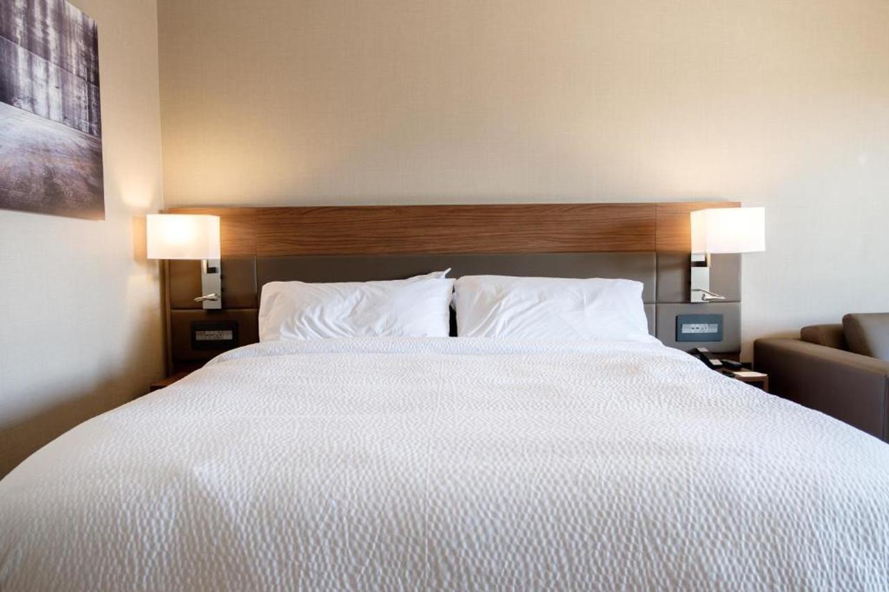 Hotel Ac By Marriott At The Banks Cincinnati